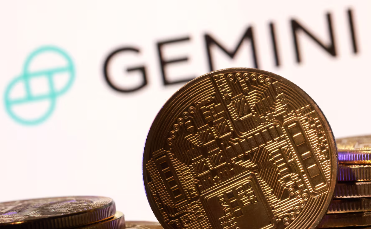 チチチチチチチチチチ動画 ボールのようなチチを弾ませてSEXするギャル